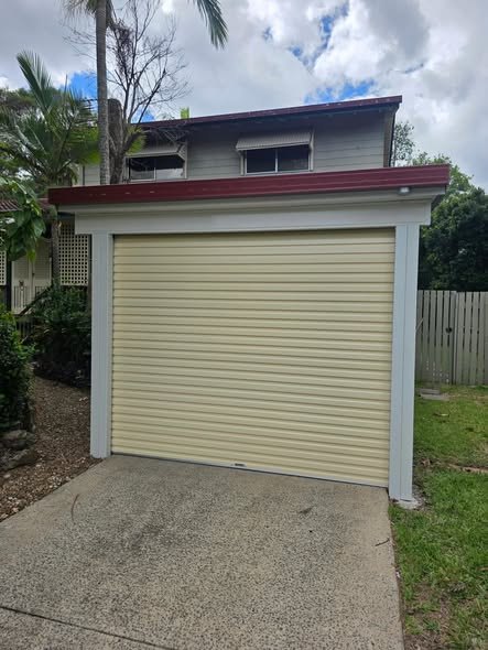 Classic cream fitted by Garage Door Doctor on the Gold Coast